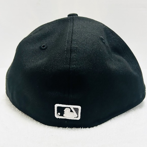 New Era Chicago White Sox City Connect‎ Low 59FIFTY Fitted Hat Cap Black 7 3/4 - Picture 4 of 5